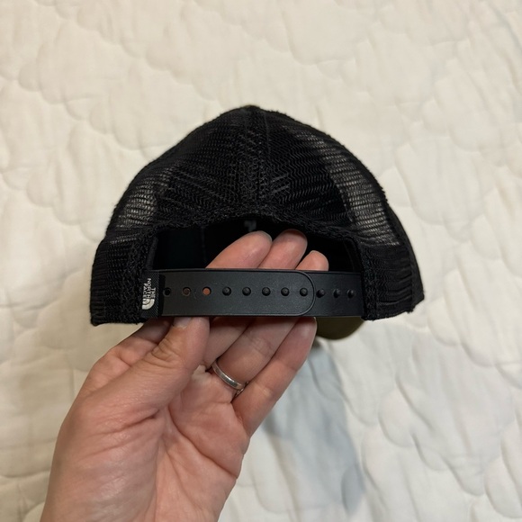 Mudder Trucker hat - Picture 6 of 7